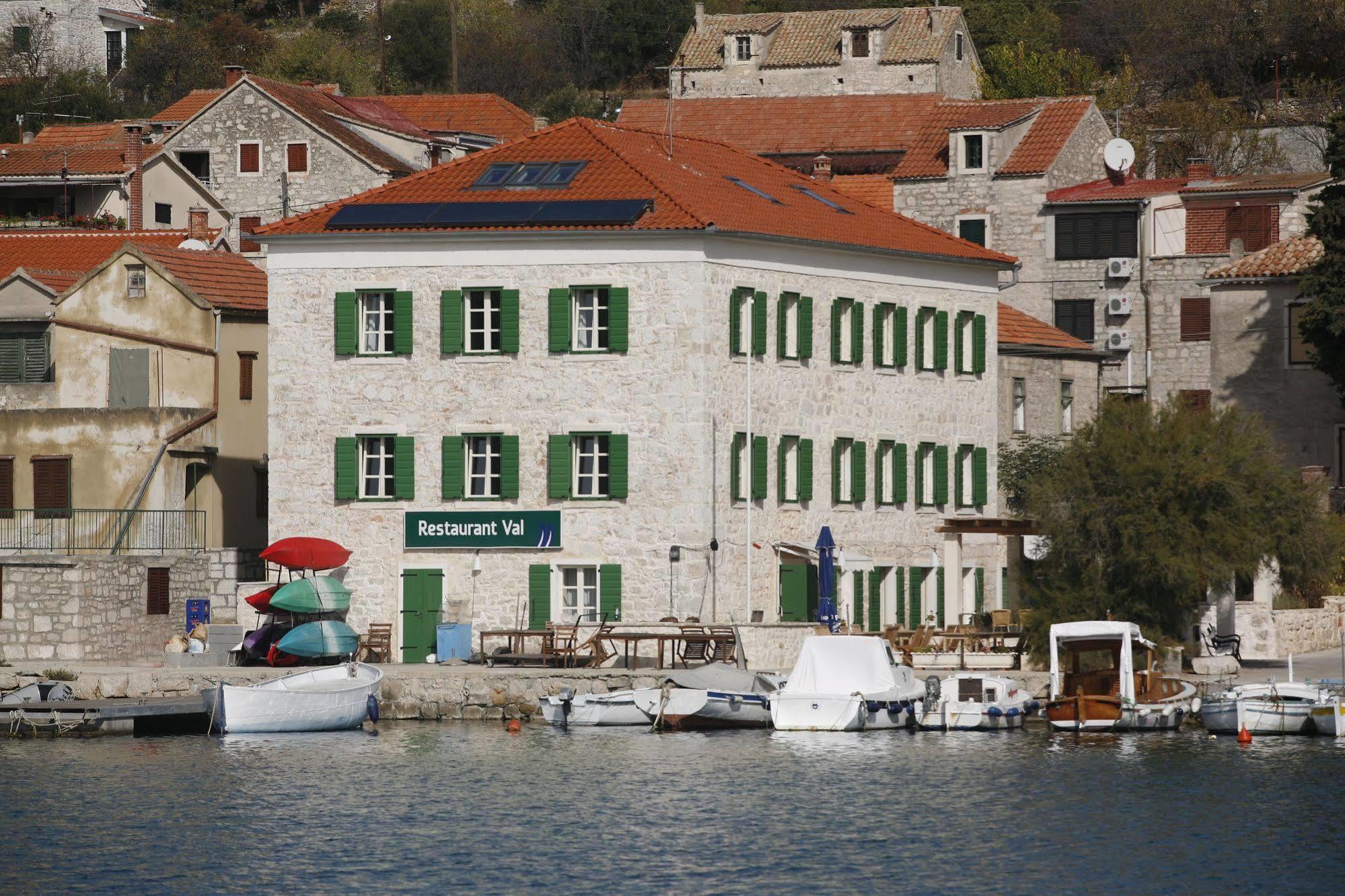 Hotel Maestral Prvić Luka Εξωτερικό φωτογραφία